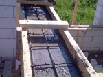 Заливка перемычки бетоном